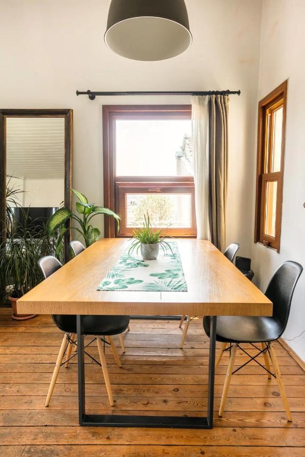 Cosy Roof Flat On 5th Floor With Bosphorus View Apartament
