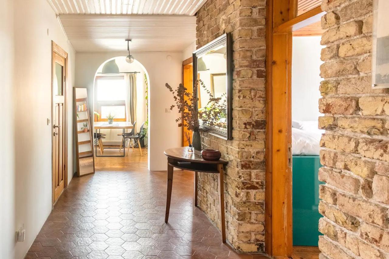 Cosy Roof Flat On 5th Floor With Bosphorus View Apartament *